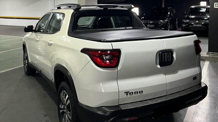 Fiat Toro 2.0 16V Turbo Diesel Freedom 4WD AT9 2022