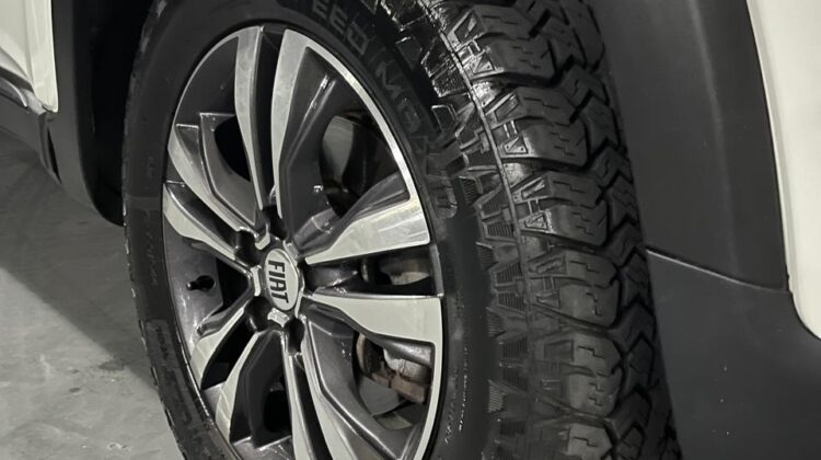 Fiat Toro 2.0 16V Turbo Diesel Freedom 4WD AT9 2022